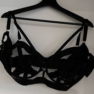 Torrid size 2 black band bra. Beautiful for a fun evening or photoshoot.